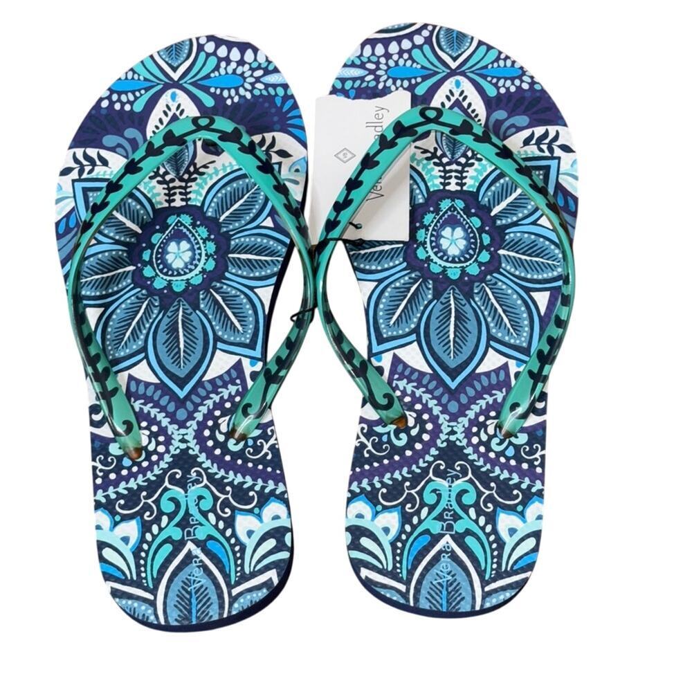 Vera Bradley Medallion Flip Flops Blue Island Size Small ( 5-6) - Picture 2 of 5